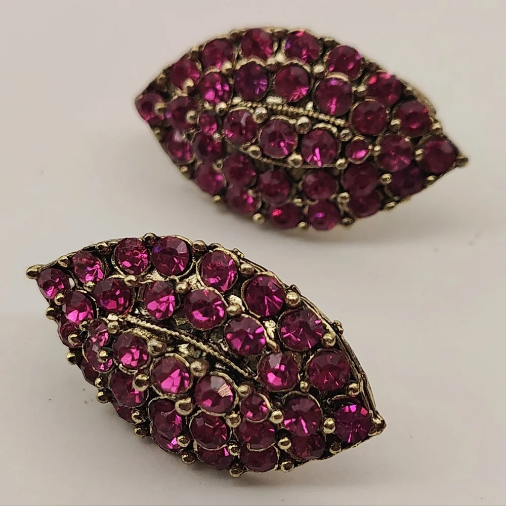 Radiant Fuchsia Crystal Leaf Pierced Earrings - Picture 3 of 15